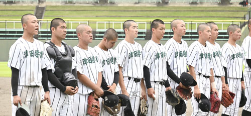 春季東海地区高校野球＞津田学園「夏までに課題克服」 春季東海高校野球、中京大中京に完敗 - 伊勢新聞